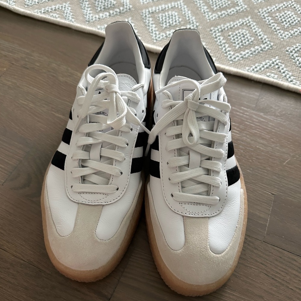 Adidas platform sambas